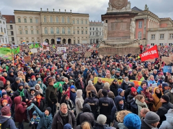 kl-Potsdam-Demo-2024-h.jpg