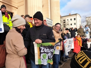 kl-Potsdam-Demo-2024-baerbock-c (2).jpg