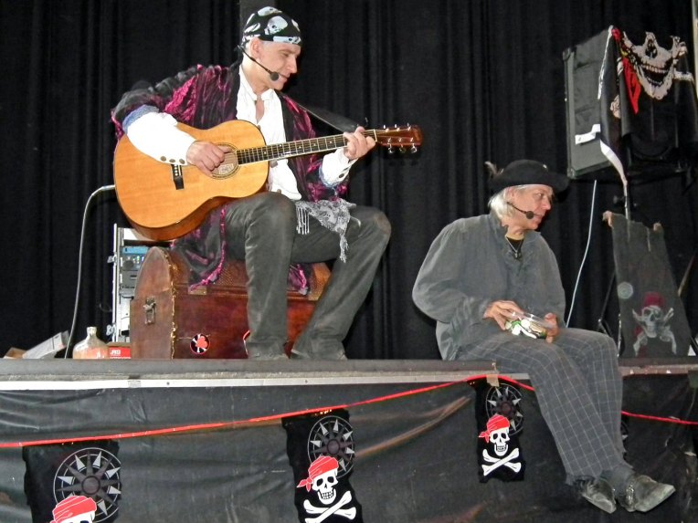 tl_files/music_academy/Aktuelles/Piratenfest-zossen-3-2011-internt.jpg