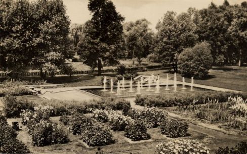 tl_files/music_academy/Aktuelles/Stadtpark-zossen-Dahliengarten1974-klein.jpg